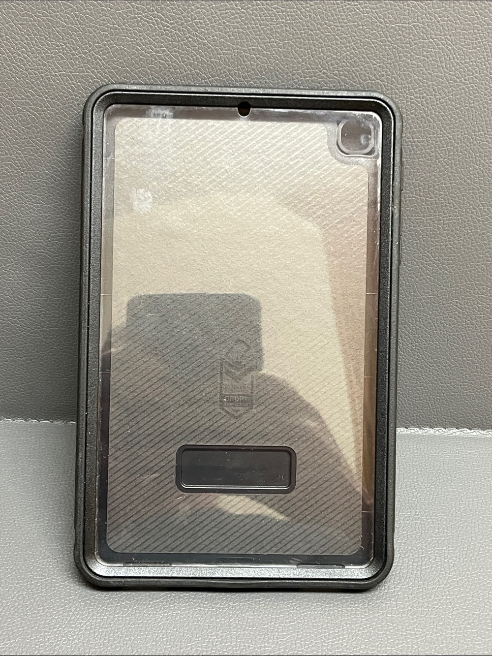 Otterbox tablet case preowned